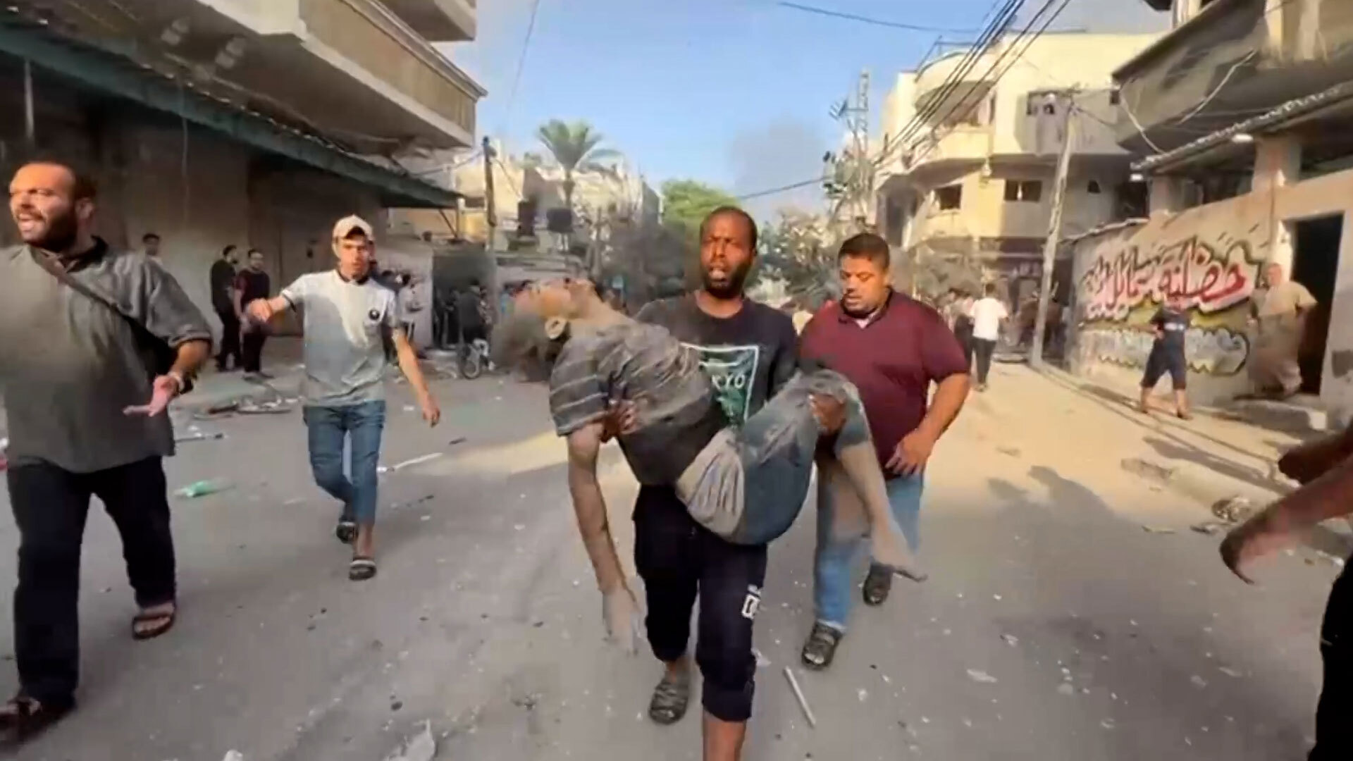 Condamnation internationale du bombardement terrifiant sur Gaza et accusations égyptiennes contre Israël