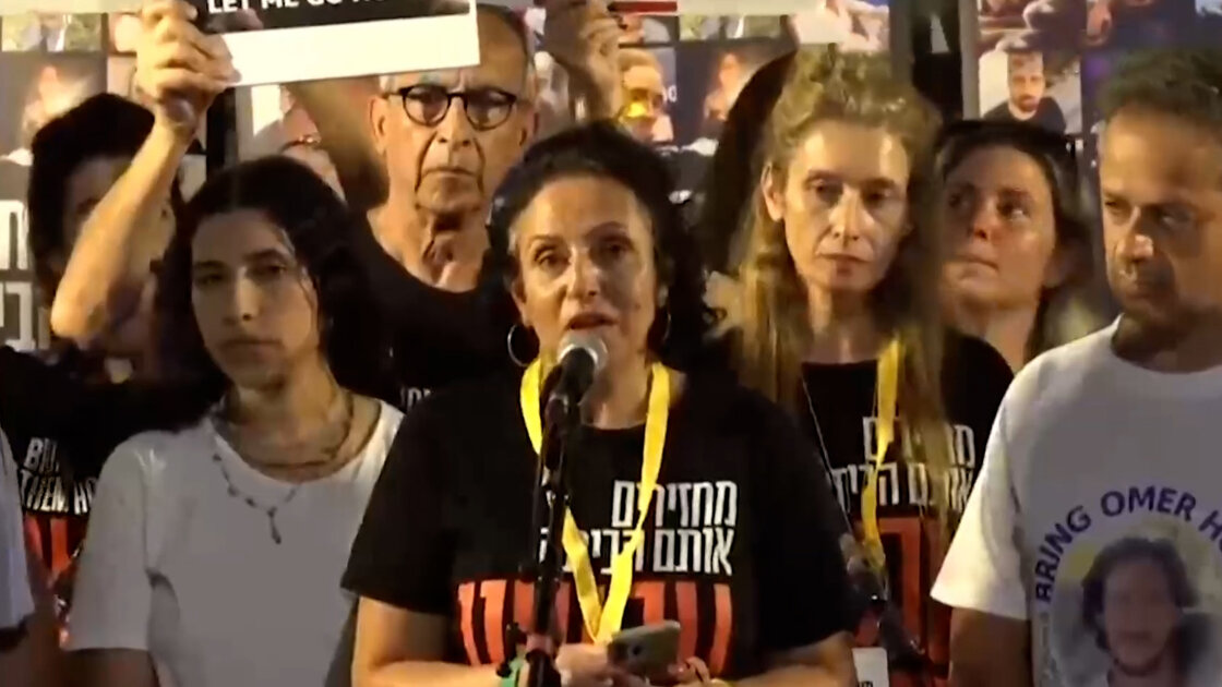 Familles de prisonniers israéliens demandent à Netanyahu d'exécuter le deal maintenant