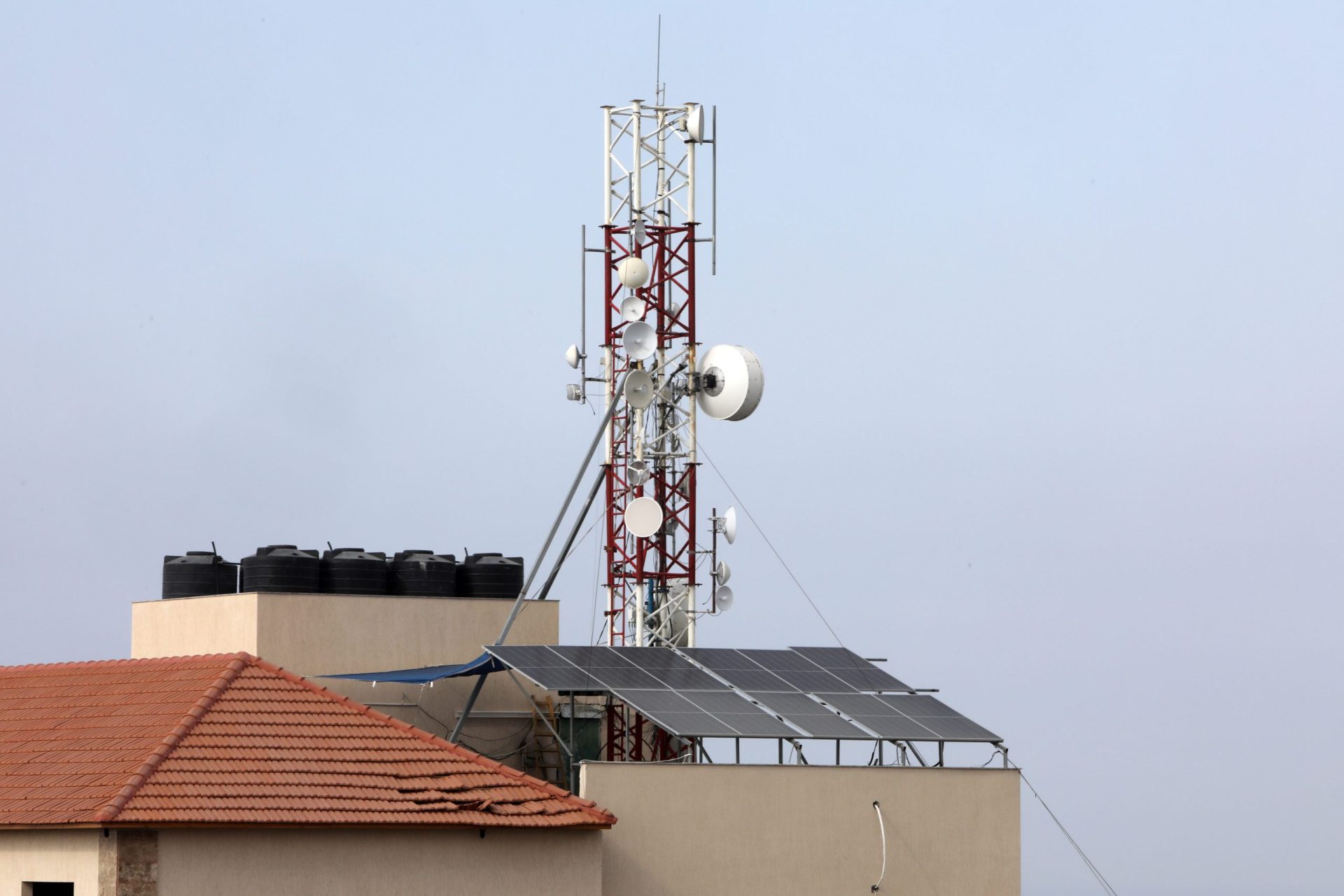 Interruption des communications et internet dans diverses zones du nord de Gaza