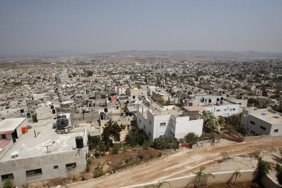 Israël frappe une mosquée dans un camp de réfugiés de Cisjordanie occupée
