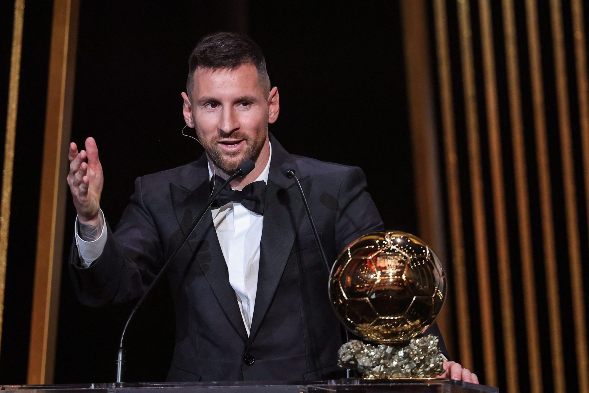 Messi remporte son 8ème Ballon d'Or surpassant Haaland et Mbappé