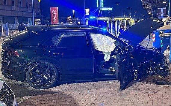 Balotelli détruit une voiture à 115 000 € et survit