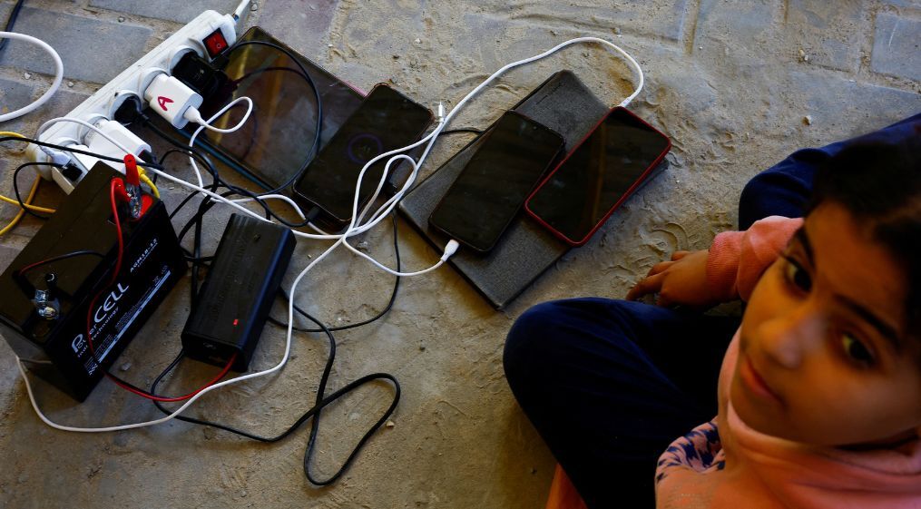 Gaza subit un autre blackout de communication sous le bombardement israélien