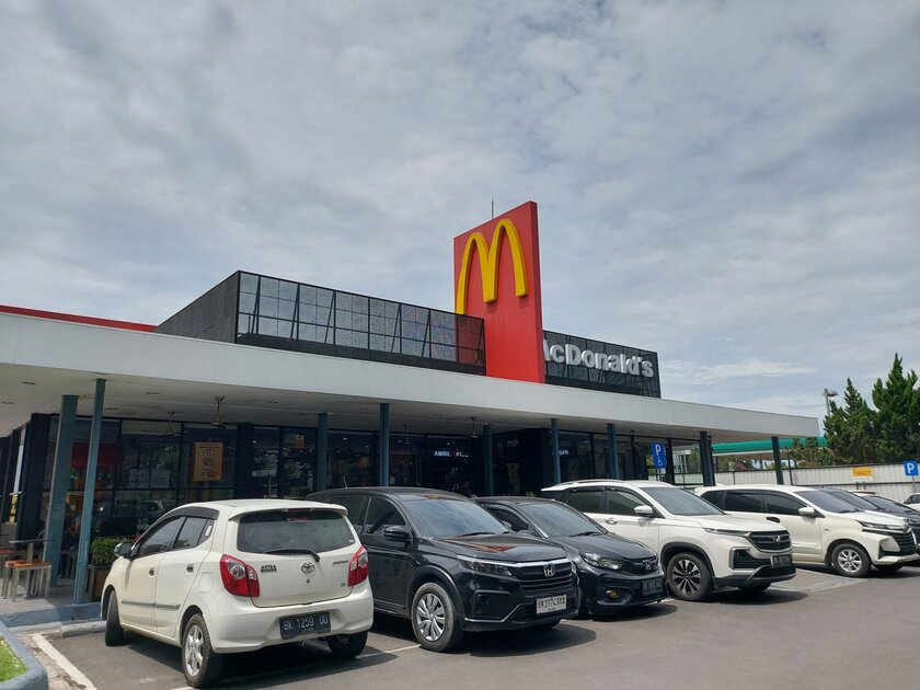 Indonésiens boycottent McDonald’s et Starbucks pro-Israël