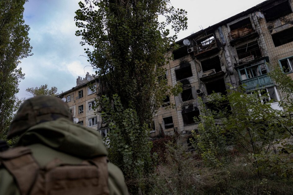 La Russie attaque Avdiivka avec des assauts carnés, revisite de Bakhmut