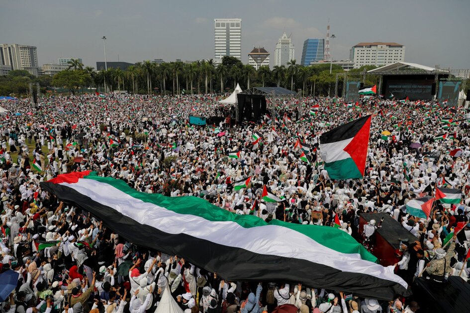 Plus d'un million de personnes manifestent à Jakarta pour Gaza