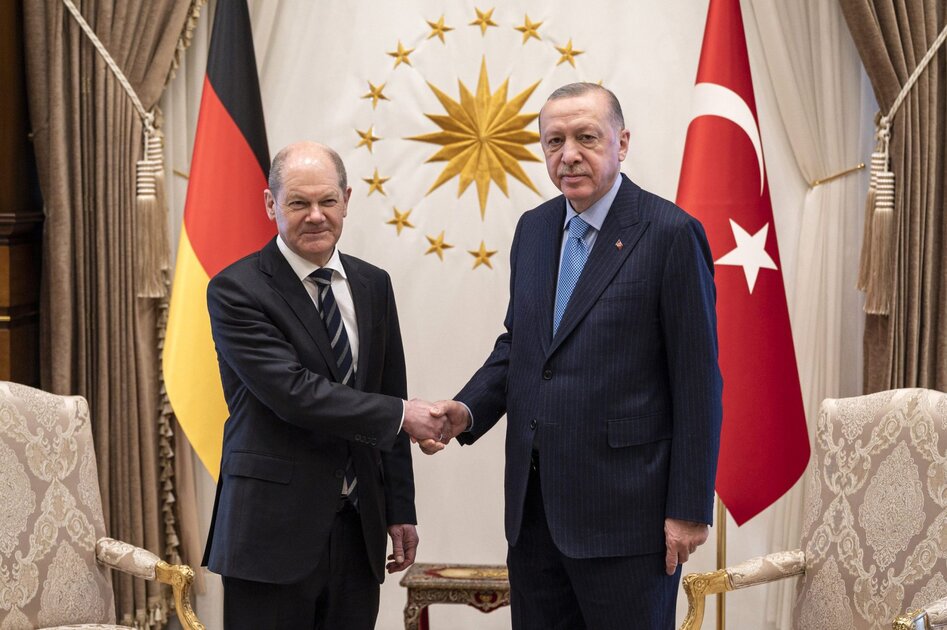 Quelles sont les raisons de la campagne virulente contre la visite d'Erdogan en Allemagne?