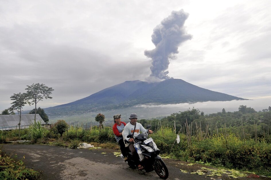 Éruption mortelle du volcan Mont Marapi en Indonésie
