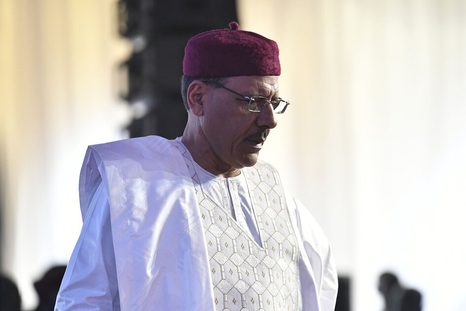 Famille de l'ex-dirigeant du Niger : pas de nouvelles de Bazoum depuis 6 semaines