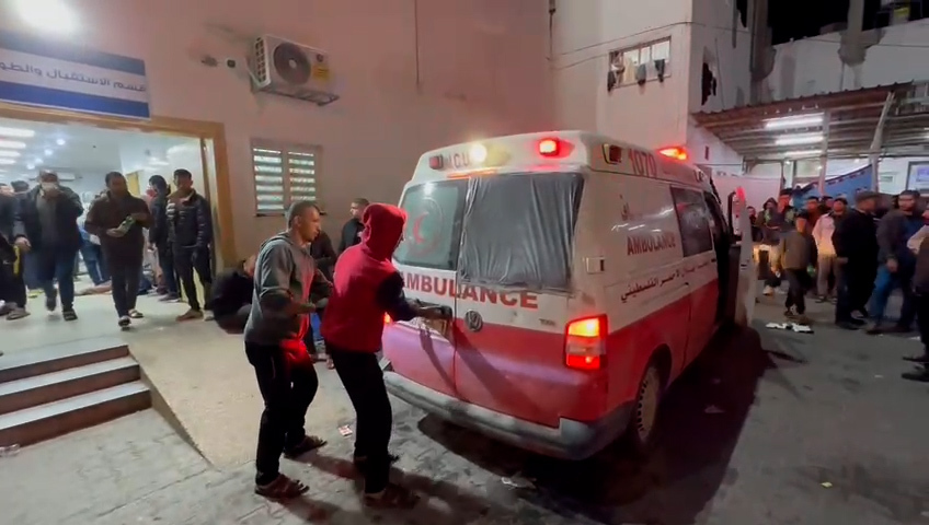 Martyrs et blessés dans un bombardement israélien sur l'hôpital Kamal Adwan à Gaza