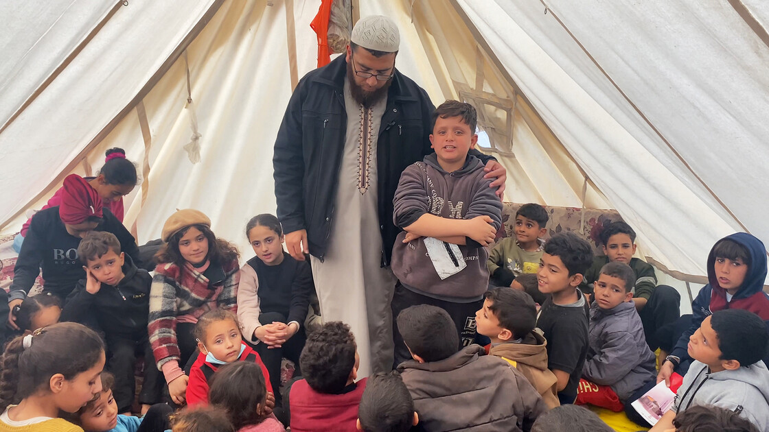 Des tentes pour enseigner le Coran aux enfants de Gaza