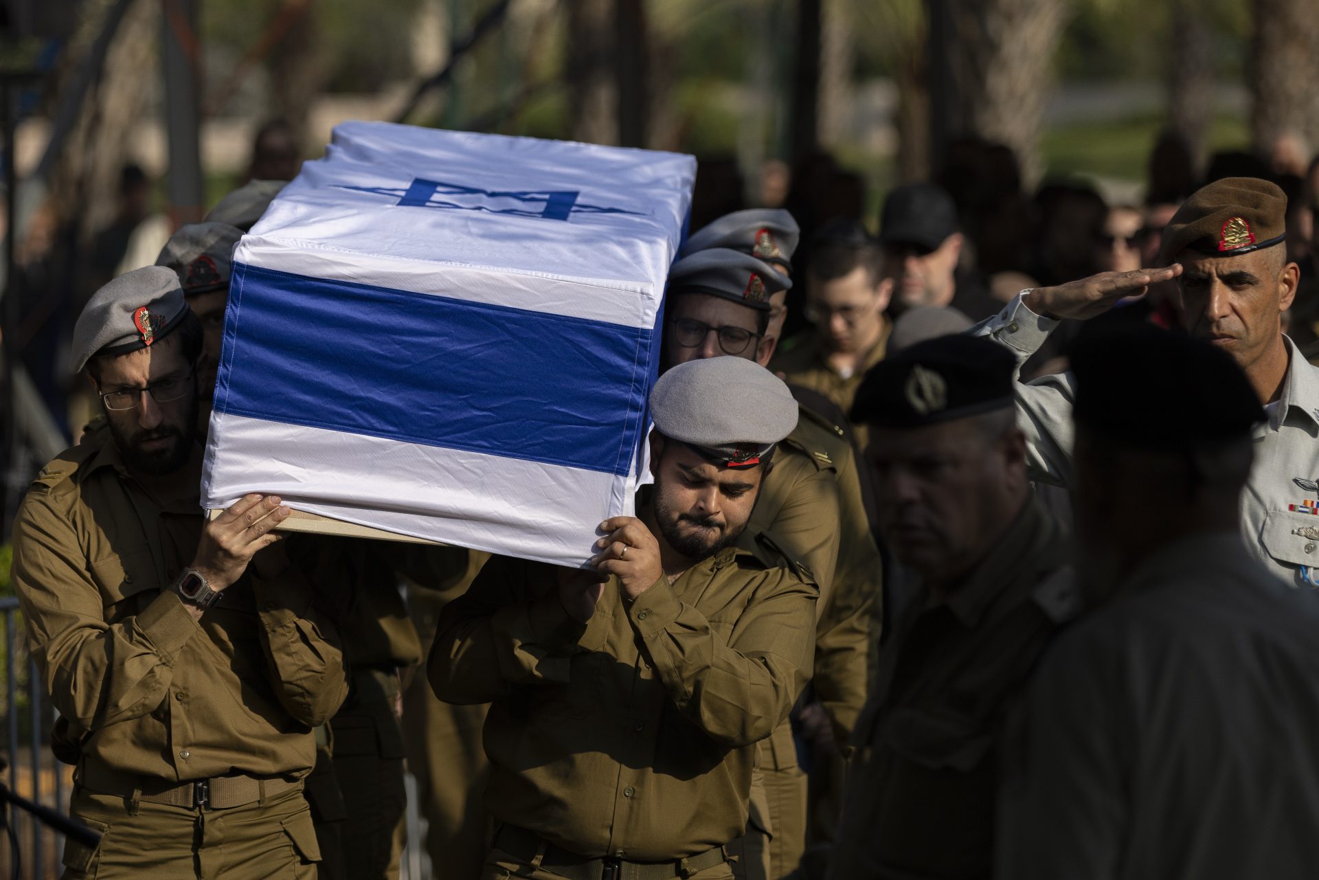 L'armée israélienne annonce un soldat tué et des blessés à Gaza