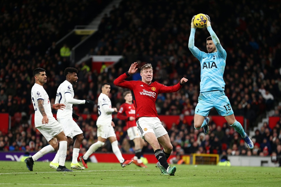 Match nul domine au sommet entre Manchester United et Tottenham