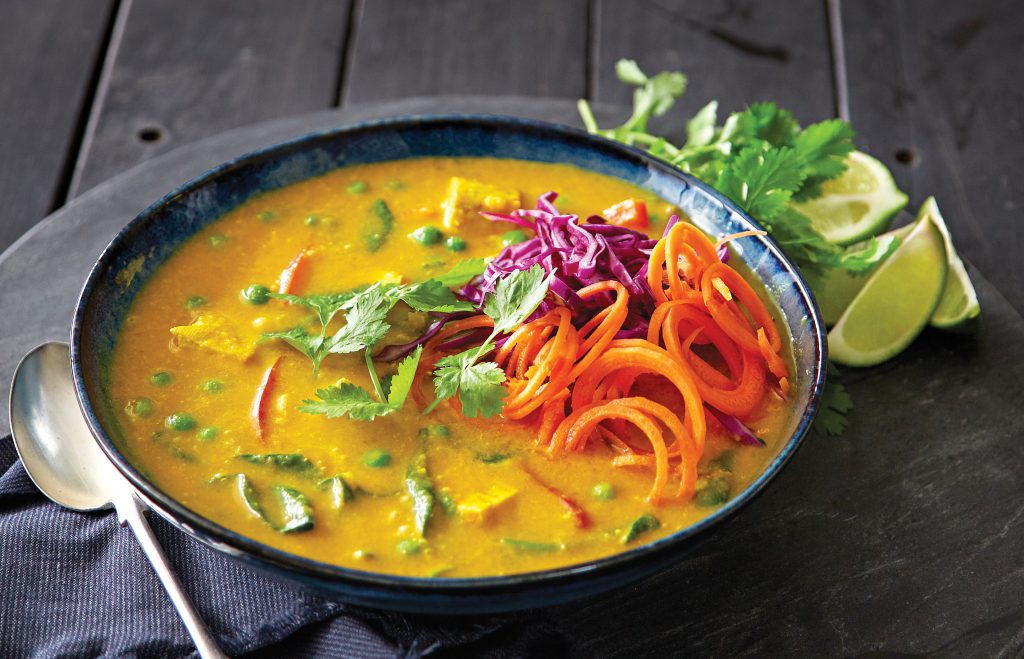 Soupe curry coco et nouilles de carotte