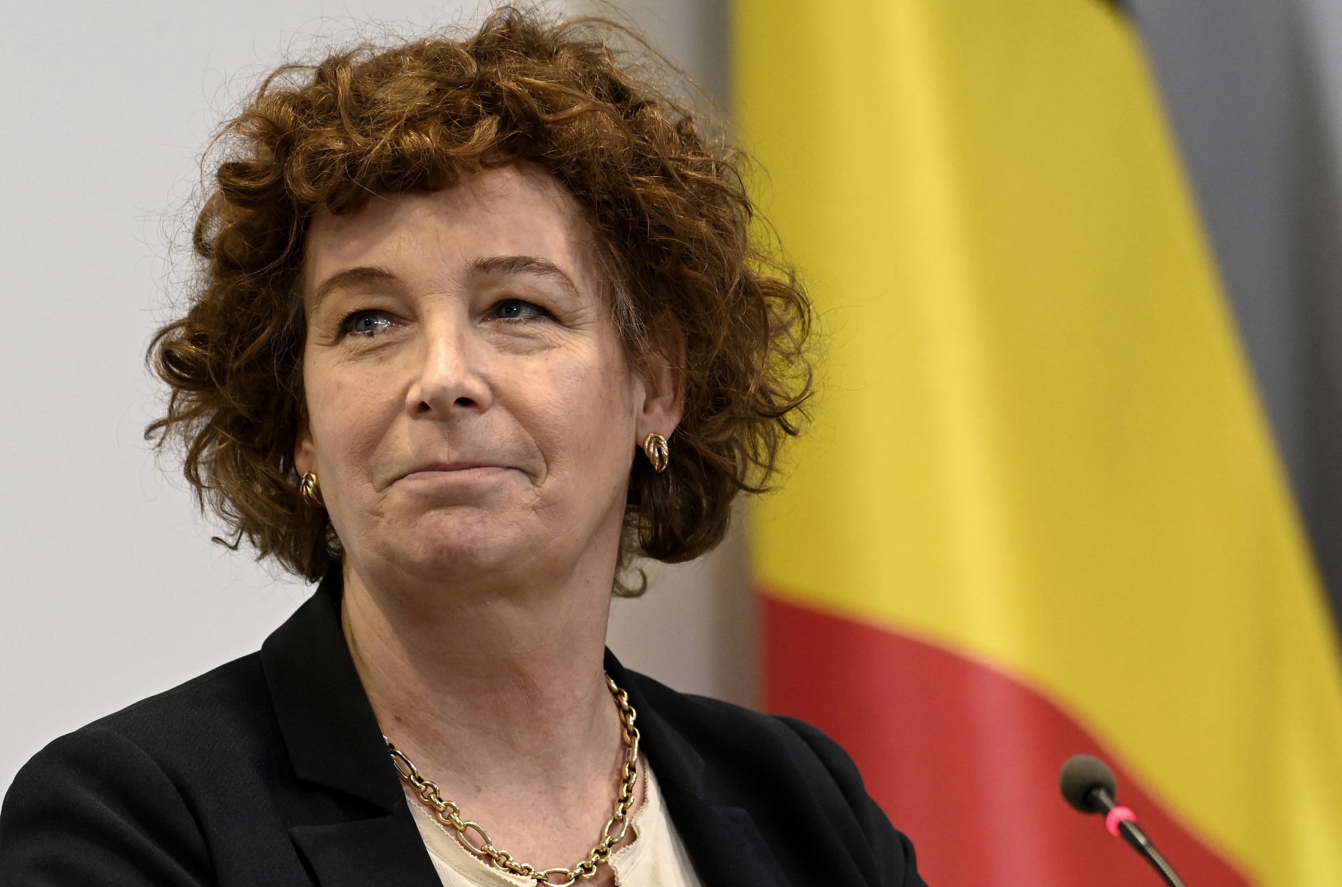 Vice-première ministre belge veut poursuivre Israël en justice