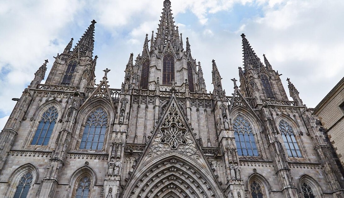 16. Visiter la Catedral de Barcelona