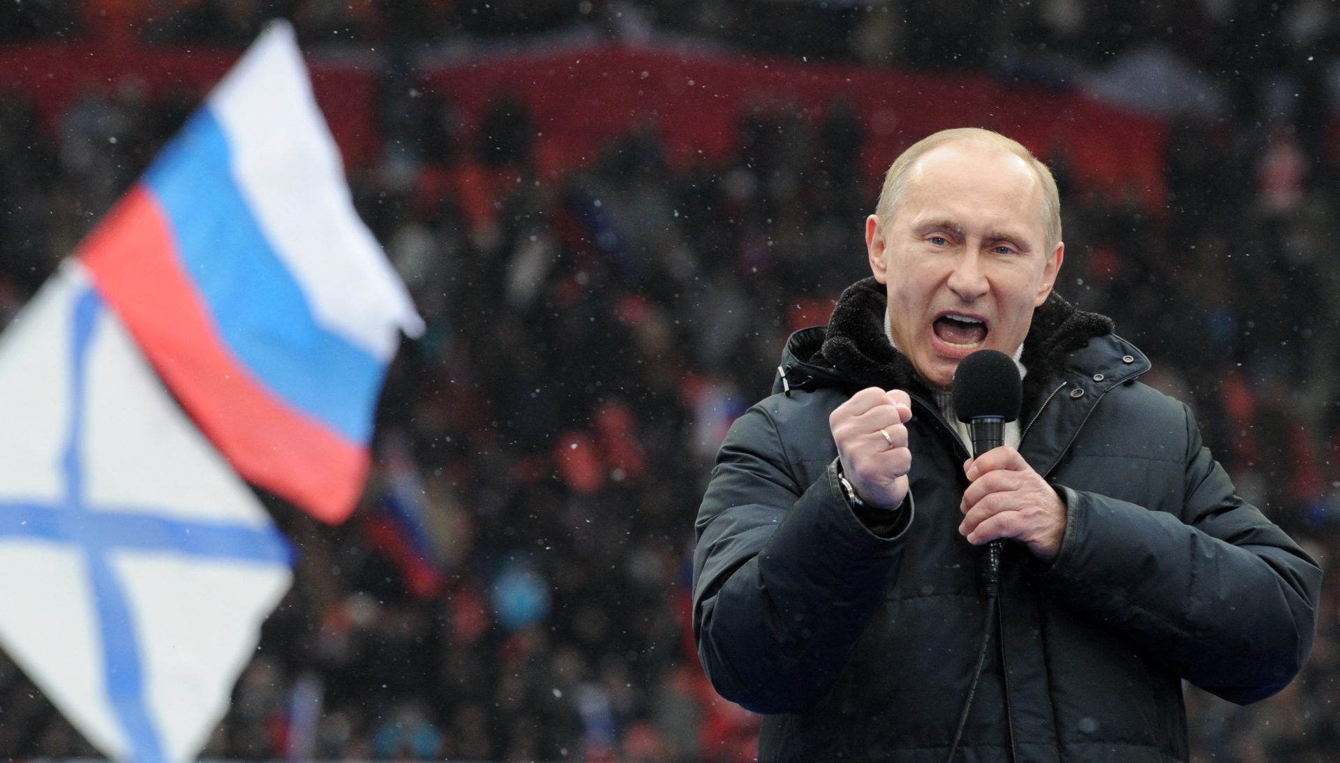 Poutine affronte 3 partisans de la guerre aux élections présidentielles