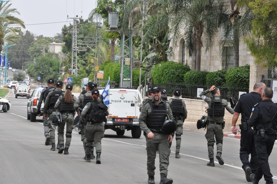 Retard due à la guerre de Gaza, 19 000 policiers pour les élections locales