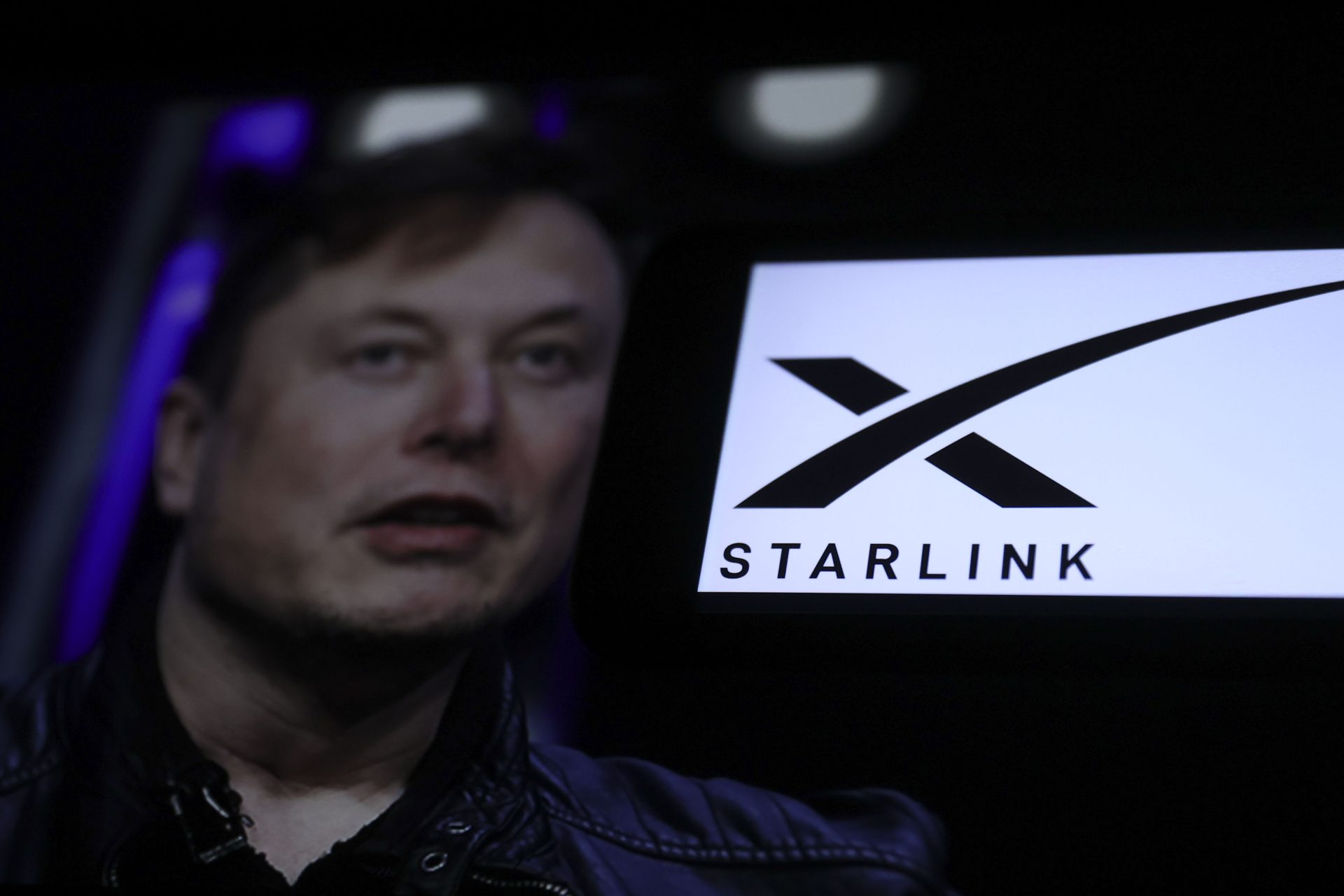 Russie achète des stations Starlink en Ukraine et pays arabes