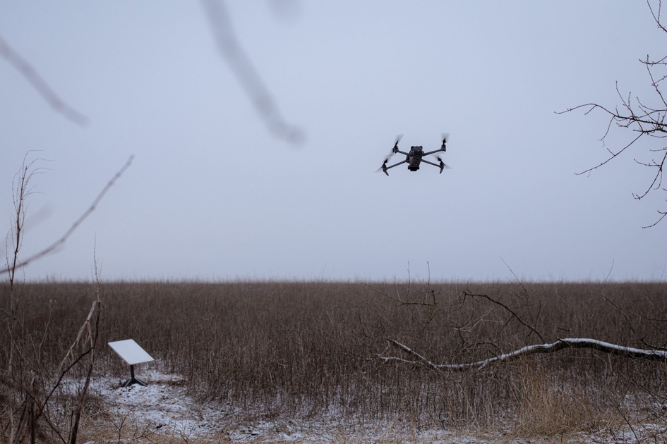 Russie repousse drones ukrainiens, Zelensky limogera le chef de l'armée