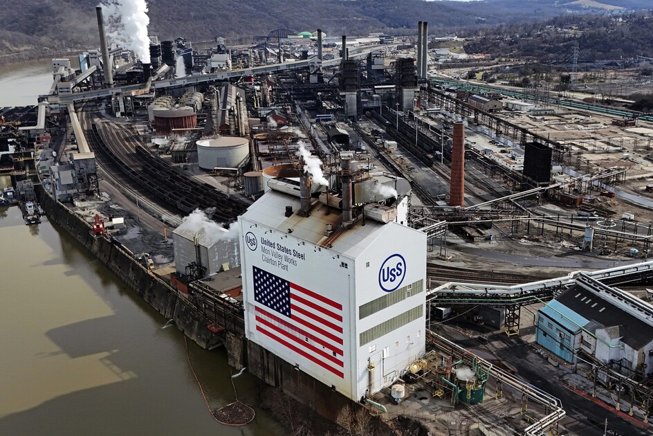Biden contre l'achat d'US Steel par le Japon, soutient les sidérurgistes américains