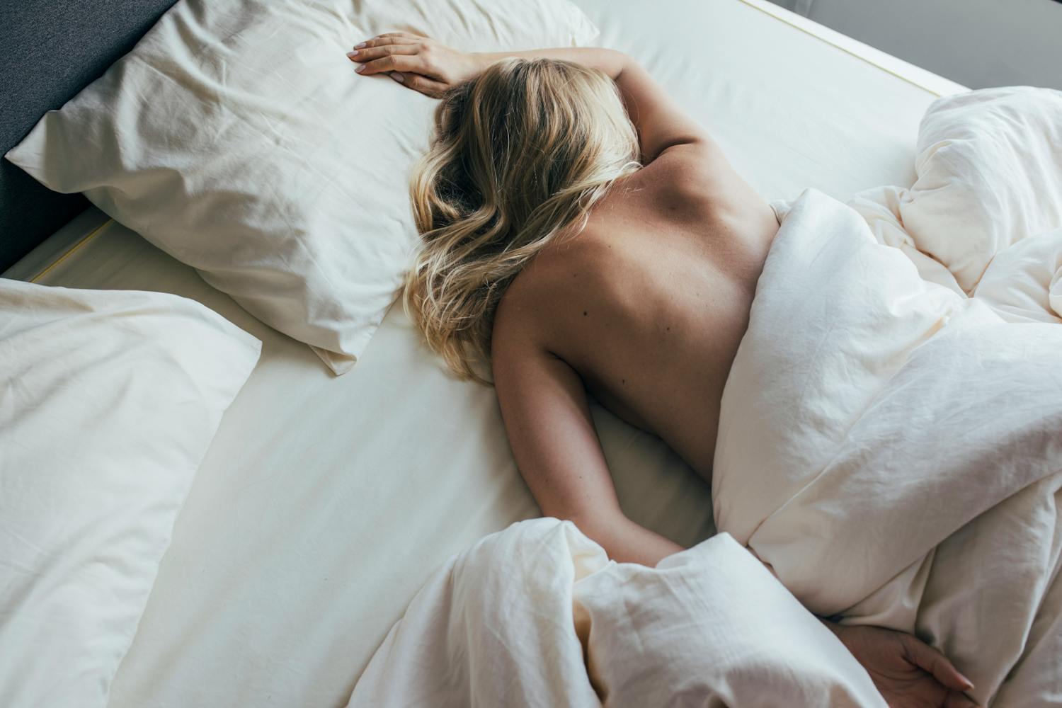 Bien dormir sans vêtements Est-ce vraiment bénéfique pour la santé
