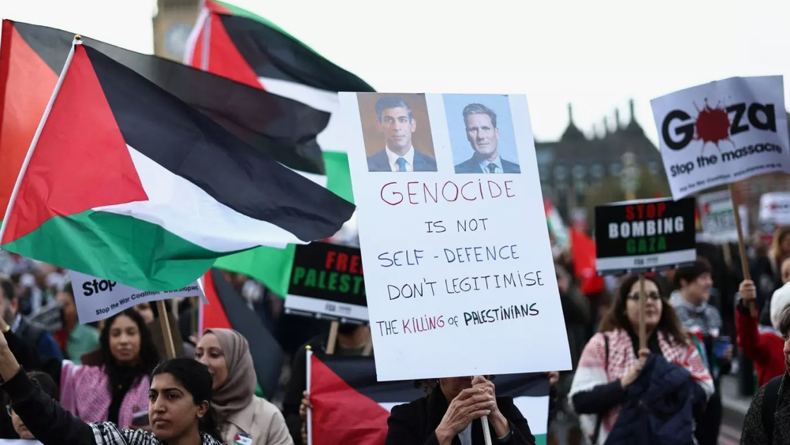 Des élites britanniques défendent les marches solidaires pour Gaza