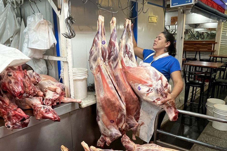 En Argentine fan de steak, le travail des femmes casse les codes de la boucherie