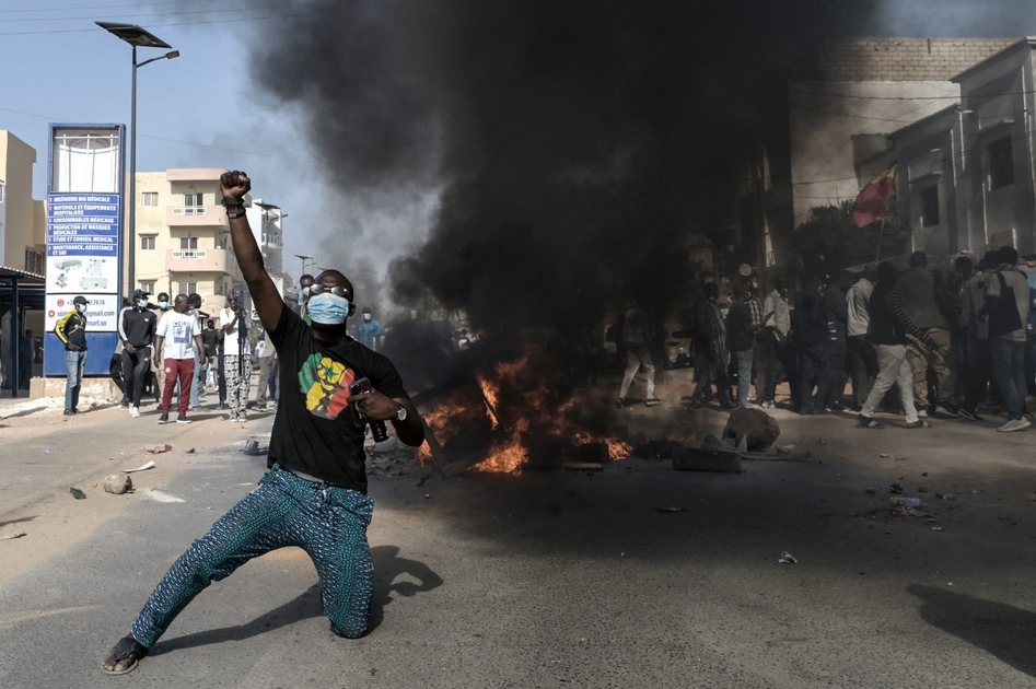 Force de sécurité financée par l'UE aide à réprimer les protestations démocratiques au Sénégal