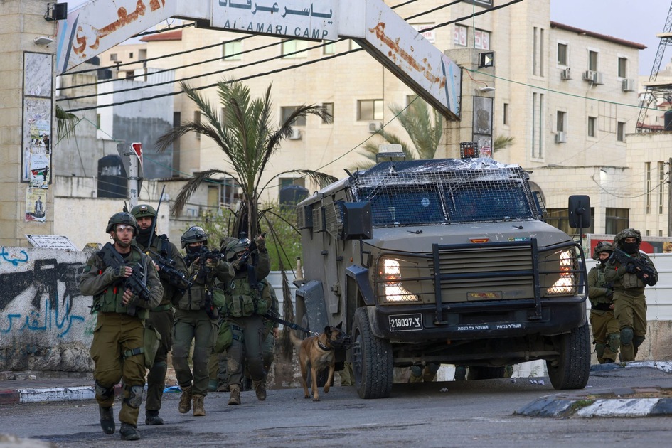 Forces d'occupation envahissent des villes en Cisjordanie