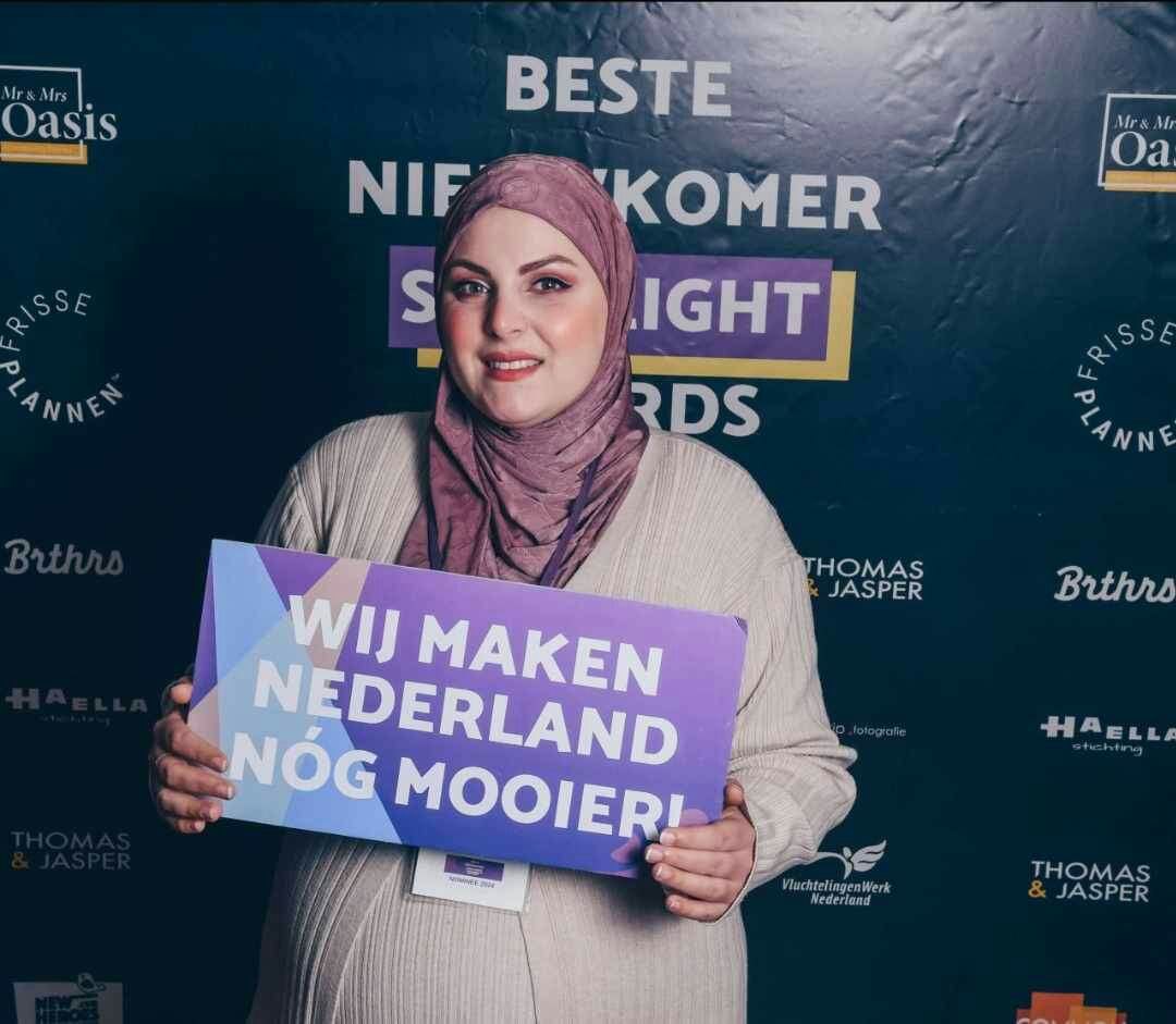 Hanaa Makieh de Syrie remporte le prix néerlandais avec son projet miel