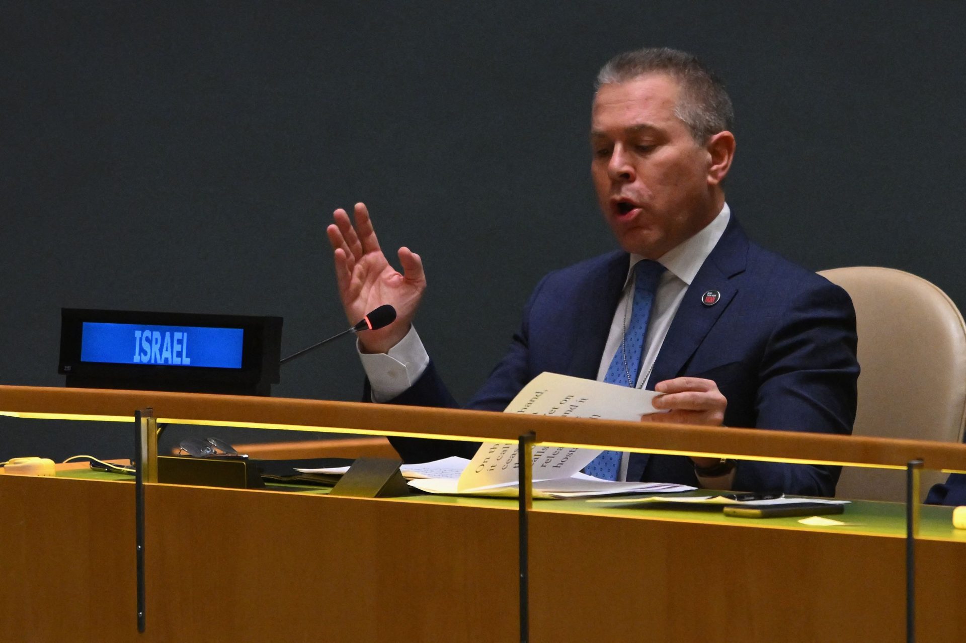 L'ambassadeur d'Israël à l'ONU menace de fermer le bureau à Jérusalem