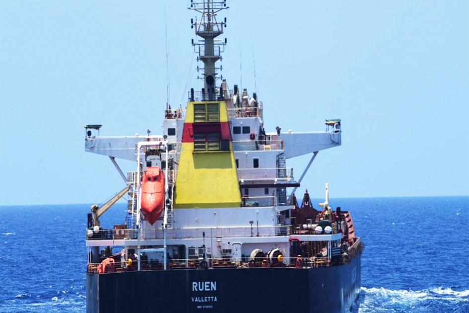 La marine indienne intercepte un navire capturé par des pirates somaliens