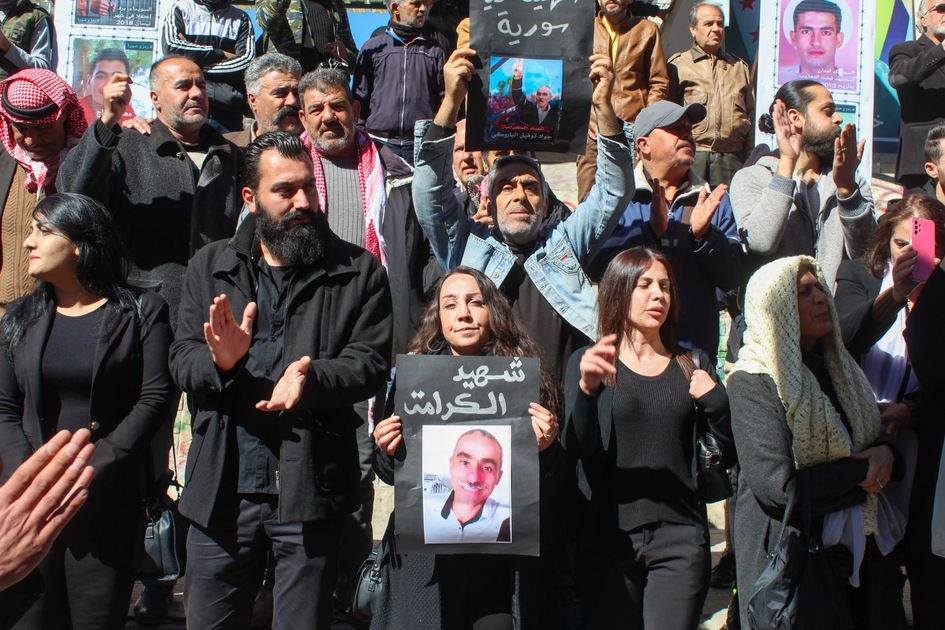 Manifestation dans une ville Druze de Syrie après la mort d'un protestataire