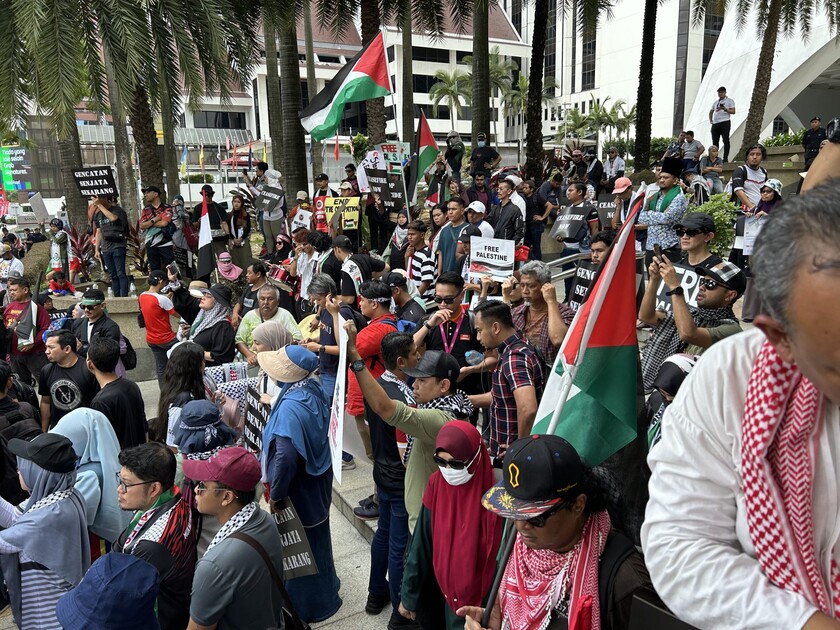 Manifestation massive, des milliers de Malaisiens exigent l'arrêt de l'armement d'Israël par l'Occident