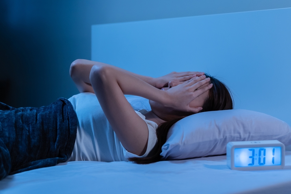 Moins de 7h de sommeil par nuit augmente le risque d'hypertension