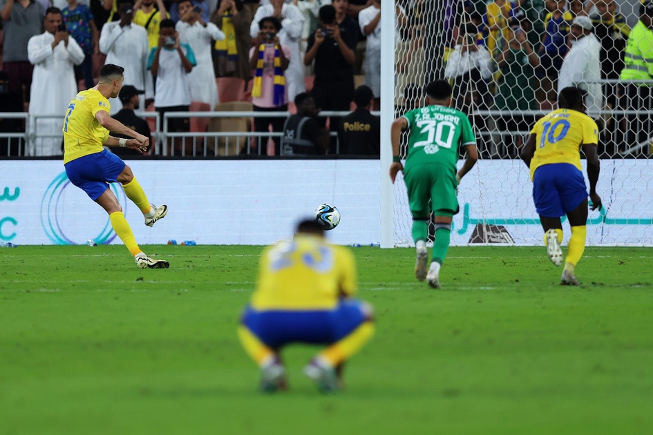 Ronaldo mène Al-Nassr à la victoire contre Al-Ahli en Ligue Saoudienne