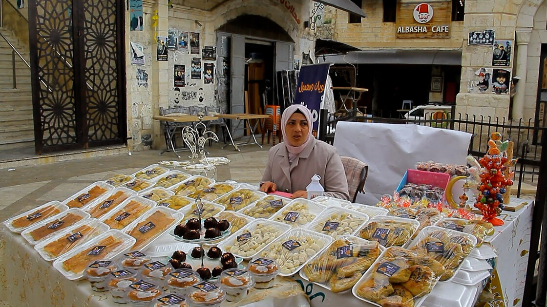Boutique Amina, douceurs et maamoul, espoir d'une Palestinienne contre le cancer