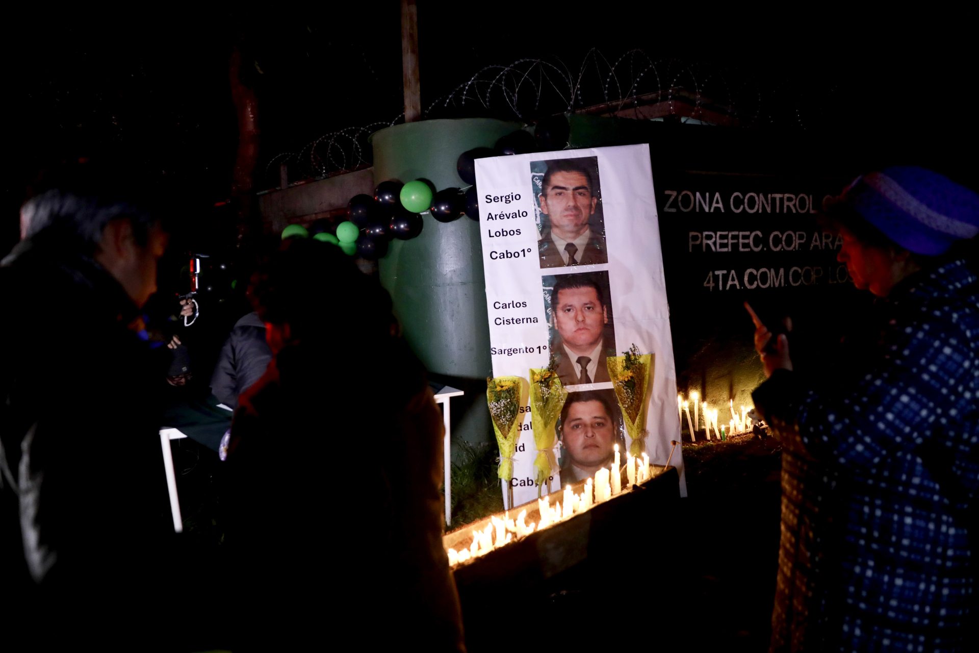 Chili décrète un deuil national, trois policiers tués