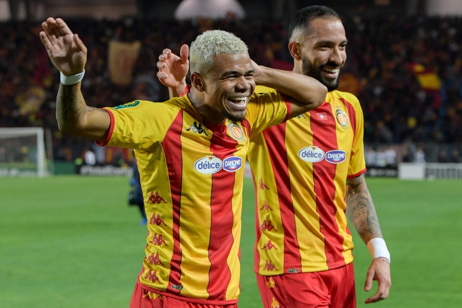 Espérance de Tunis bat Sundowns et frôle la finale de la CAF