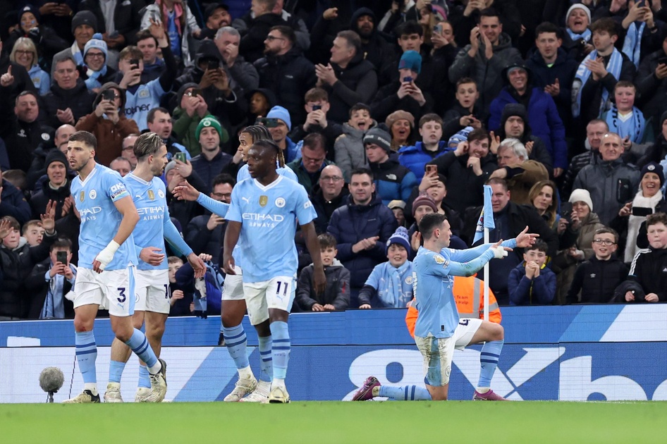 Foden mène City à une large victoire, Arsenal prend la tête de la Premier League