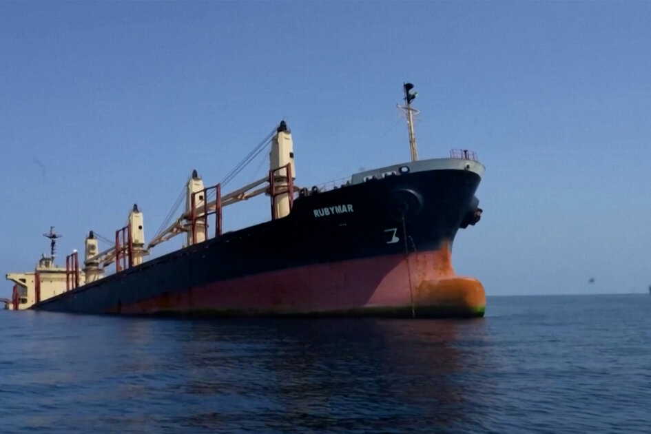 Houthis ciblent navire pétrolier britannique et abattent drone US