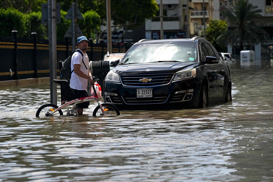 Inondations Oman et UAE, pluies records en décennies