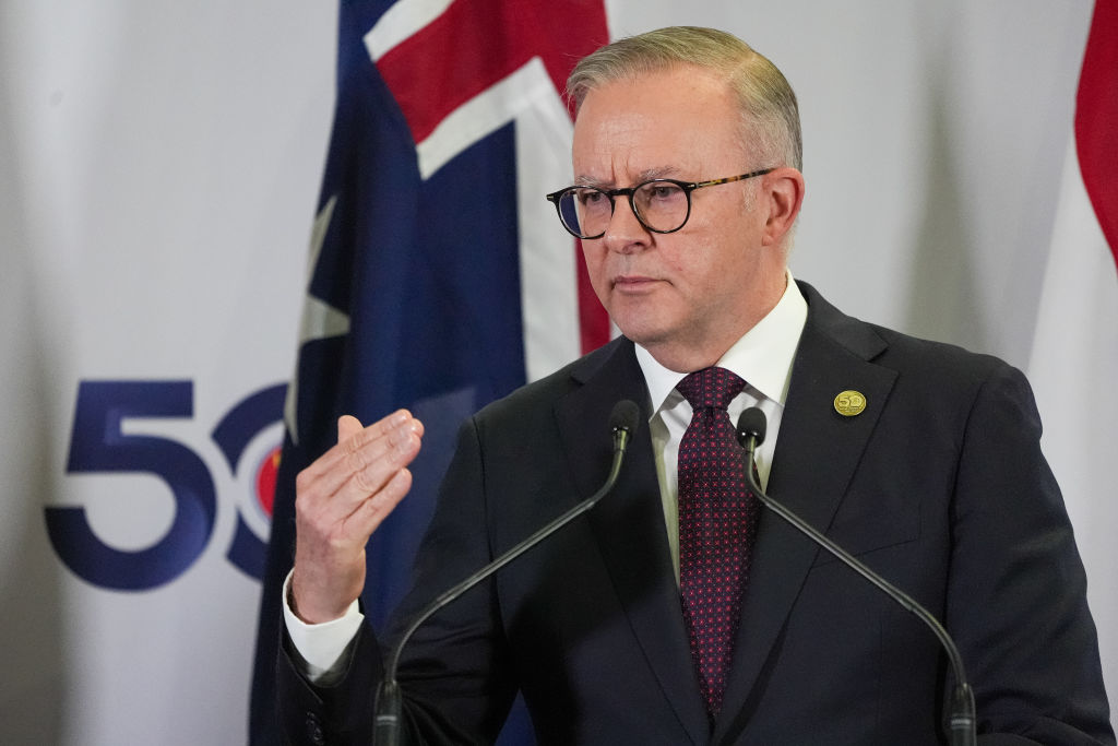 Le PM australien critique l'explication du meurtre d'aide humanitaire