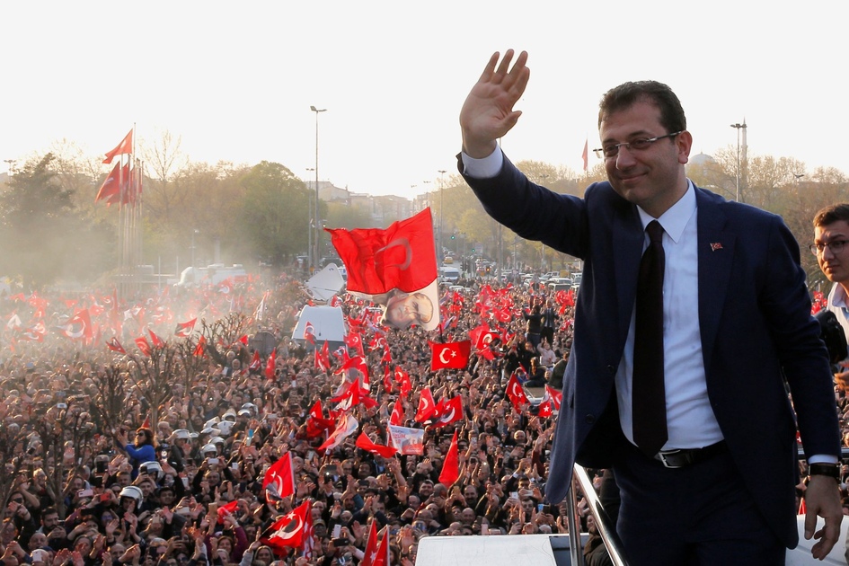 Le vote punitif, clé de la défaite de l'AKP en Turquie