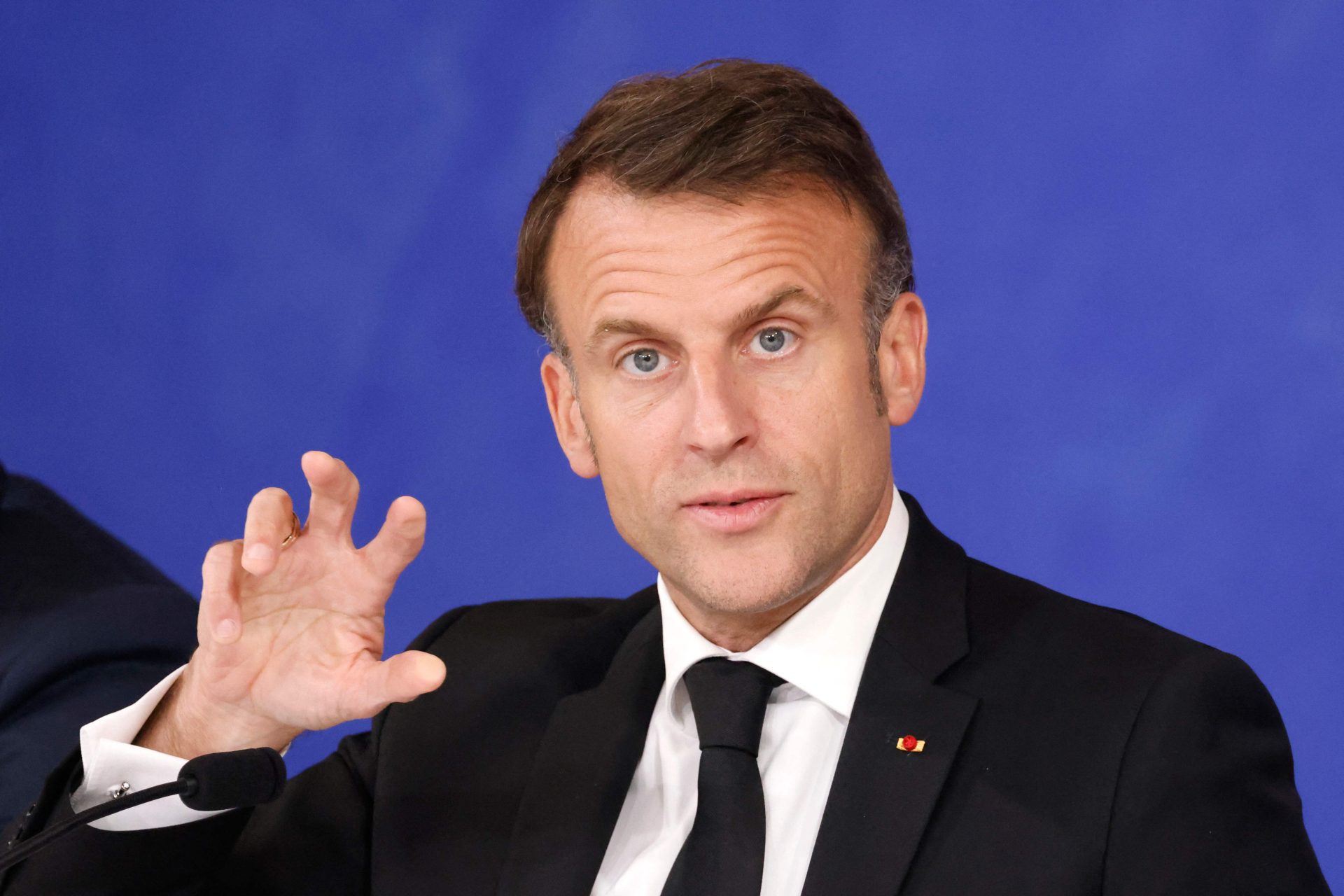 Macron prêt à discuter d'une défense européenne nucléaire