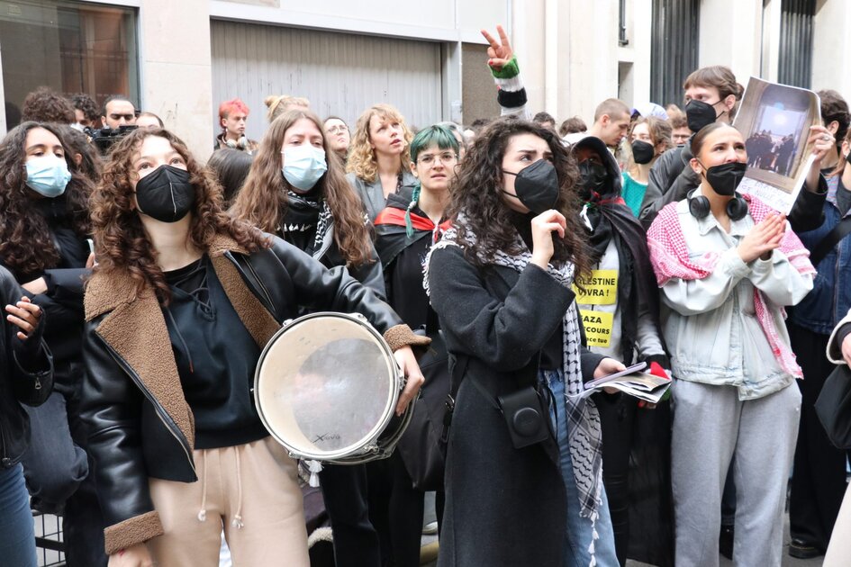 Manifestations étudiantes contre la guerre à Gaza paralysent une université parisienne