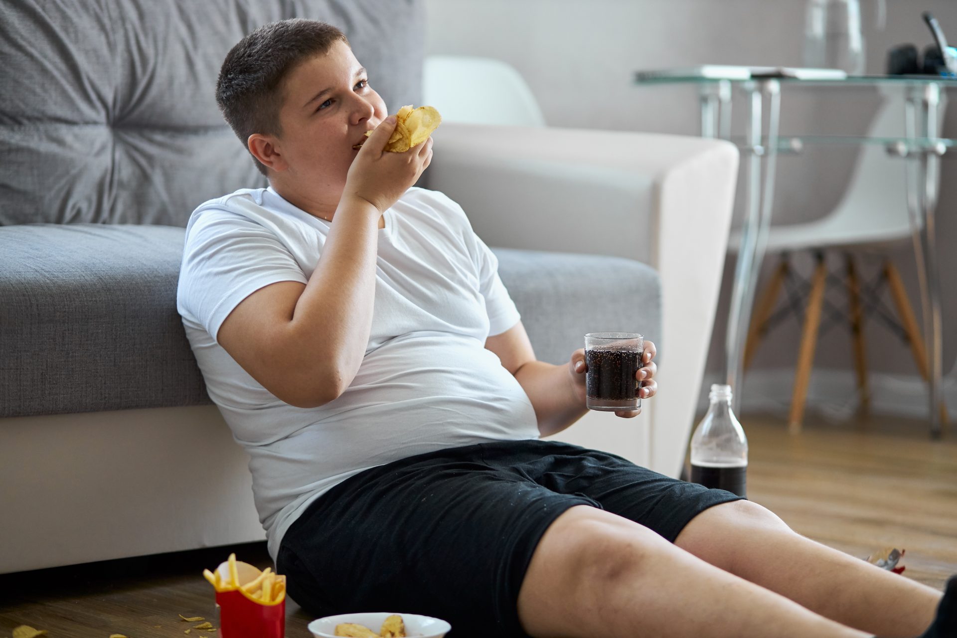 Obésité infantile double le risque de sclérose en plaques