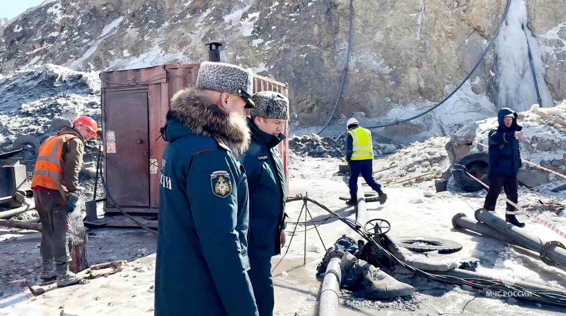 Russie annule les recherches de mineurs d'or piégés