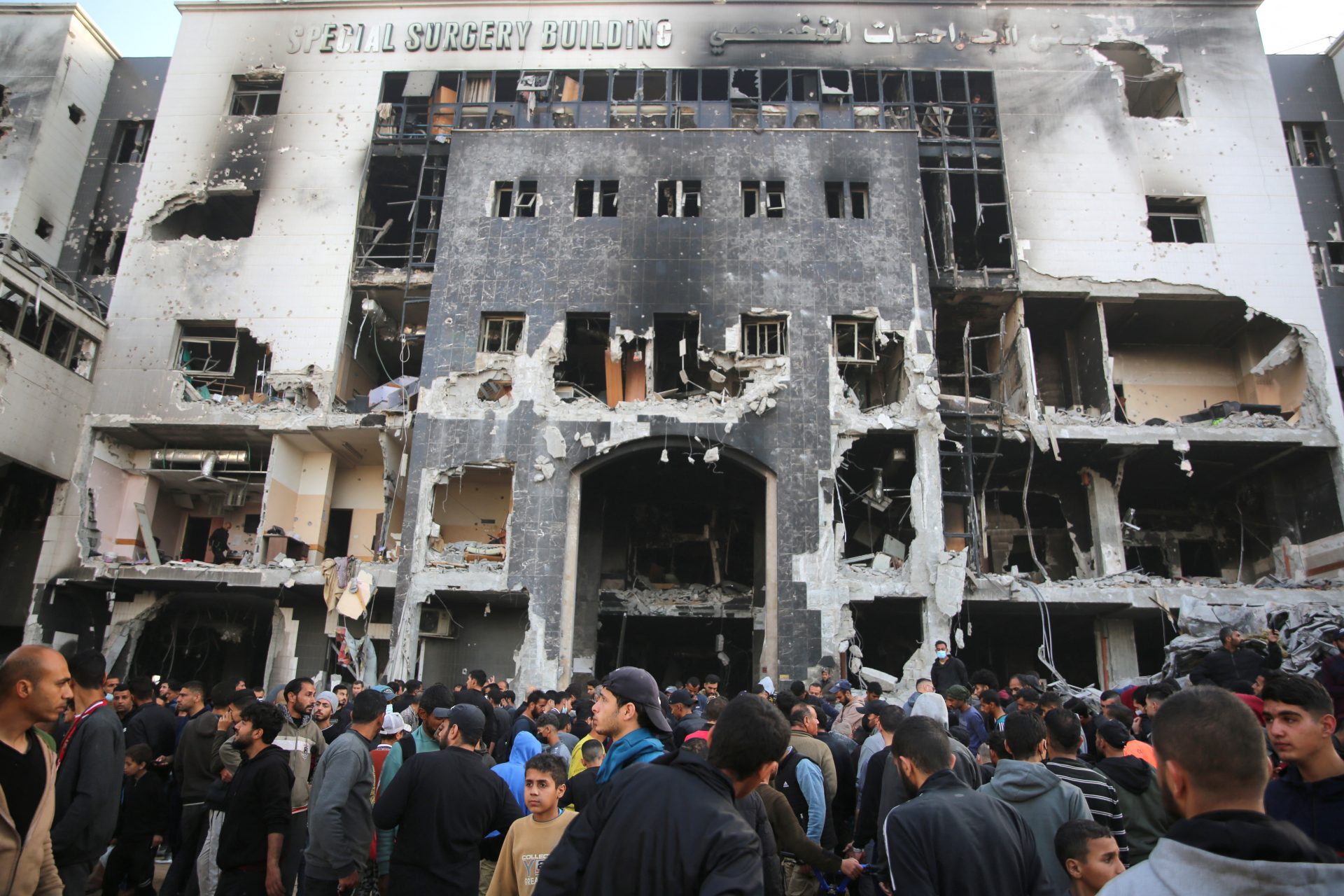 43 jours dans les hôpitaux détruits de Gaza, mes pensées y restent